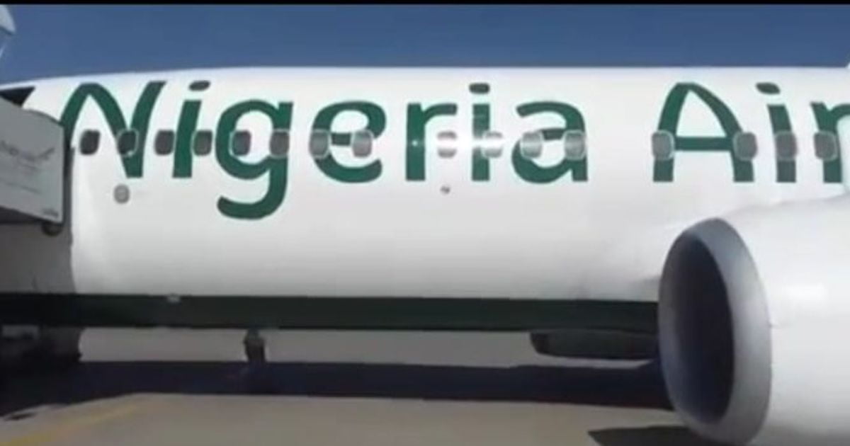 Nijaair Sirika has come under fire when Nigeria Air's MD stated that planes were hired.